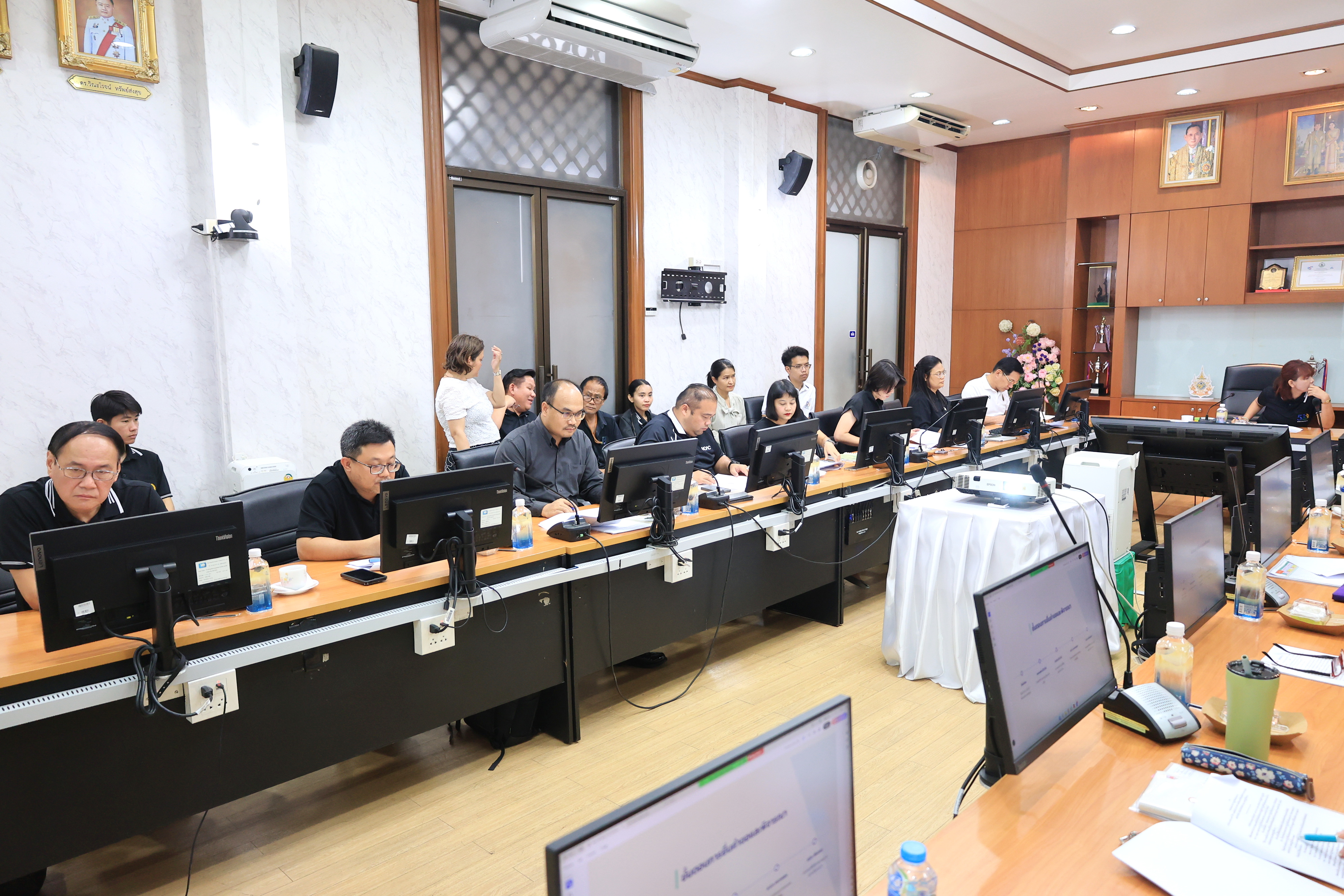 title - สำนักกฎหมาย จัดประชุมรับฟังความคิดเห็น(ร่าง)ระเบียบคณะกรรมการปฏิรูปที่ดินเพื่อเกษตรกรรม ว่าด้วยหลักเกณฑ์ วิธีการและเงื่อนไข ในการพิจารณาให้ใช้ประโยชน์ที่ดินเพื่อจัดทำกิจการสาธารณูปโภคและกิจการอื่นๆ อันเป็นประโยชน์สาธารณะในเขตปฏิรูปที่ดิน พ.ศ. ....